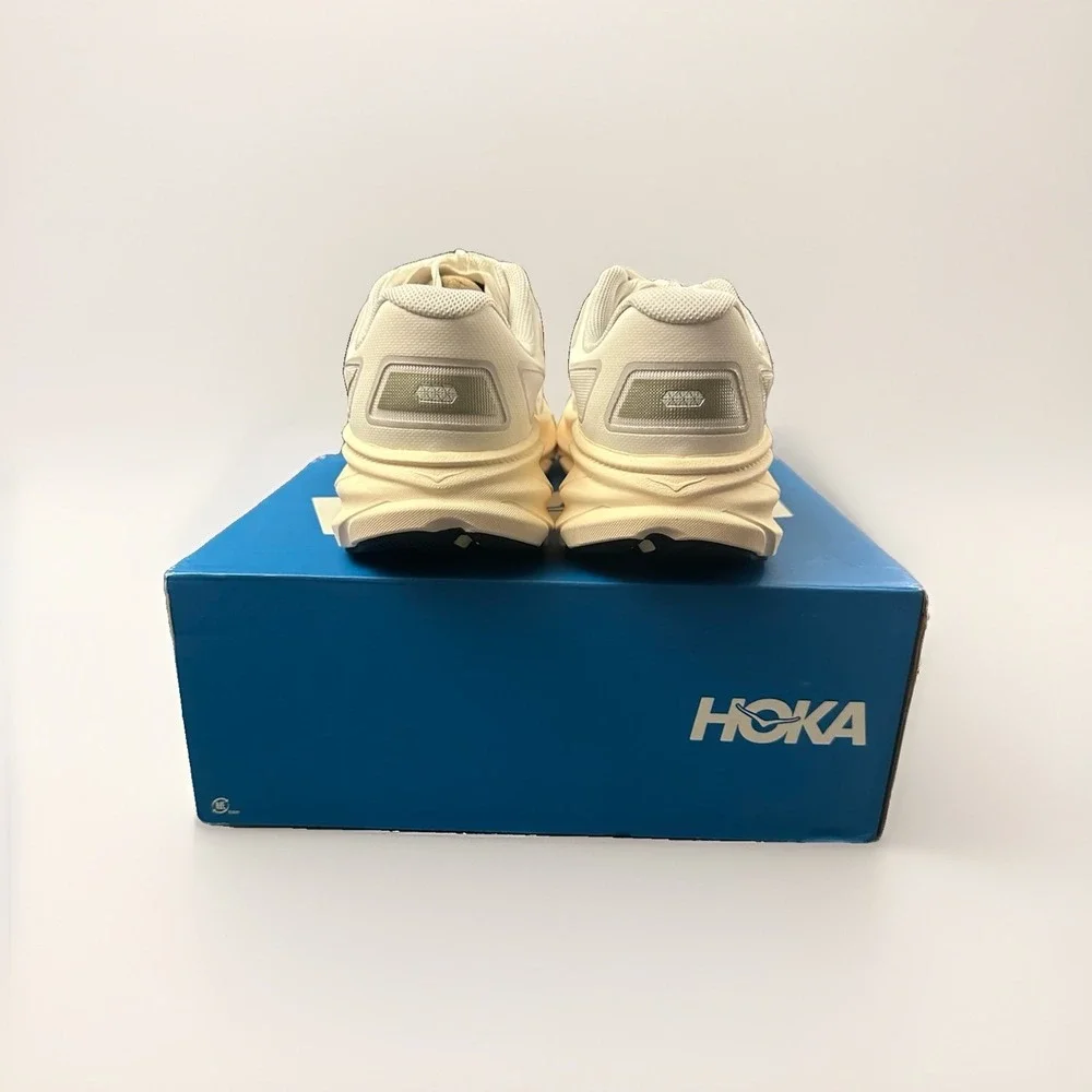 Hoka One One hoka one